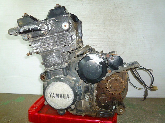 XJ400Z・33M-027★エンジン本体・始動未確認・部品取りに★YP4-85 エンジン本体