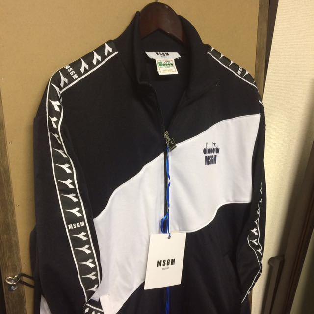 新品】MSGM×diadora コラボジャージ52 XLサイズ(XLサイズ以上)|売買