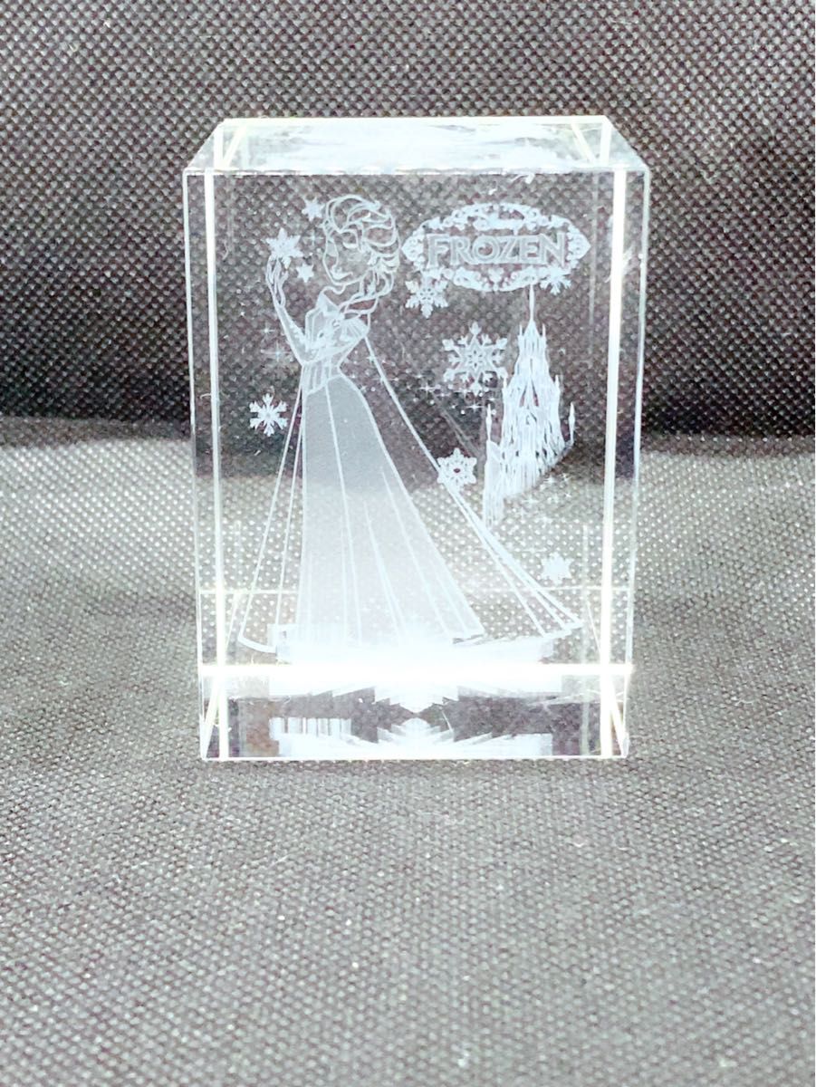 ディズニーキャラクター プレミアムLED台座付クリスタル ディズニーキャラクター プレミアムLED台座付クリスタル