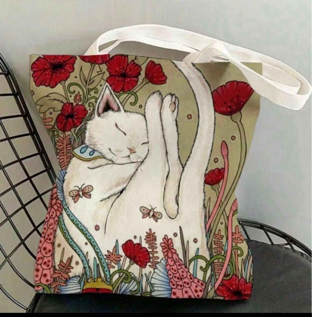 眠る白猫ちゃん 猫柄 トートバッグ レッド|Yahoo!フリマ(旧 眠る白猫ちゃん 猫柄 トートバッグ レッド|Yahoo!フリマ(旧