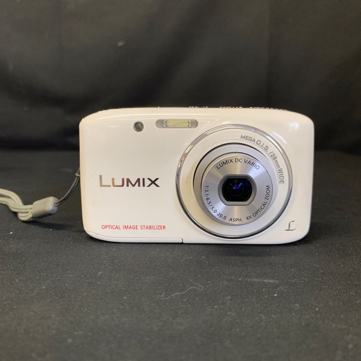 【美品】PANASONIC LUMIX DMC-S2 デジカメ　ホワイト Panasonic LUMIX DMC-S2 ホワイト コンパクトデジタルカメラ