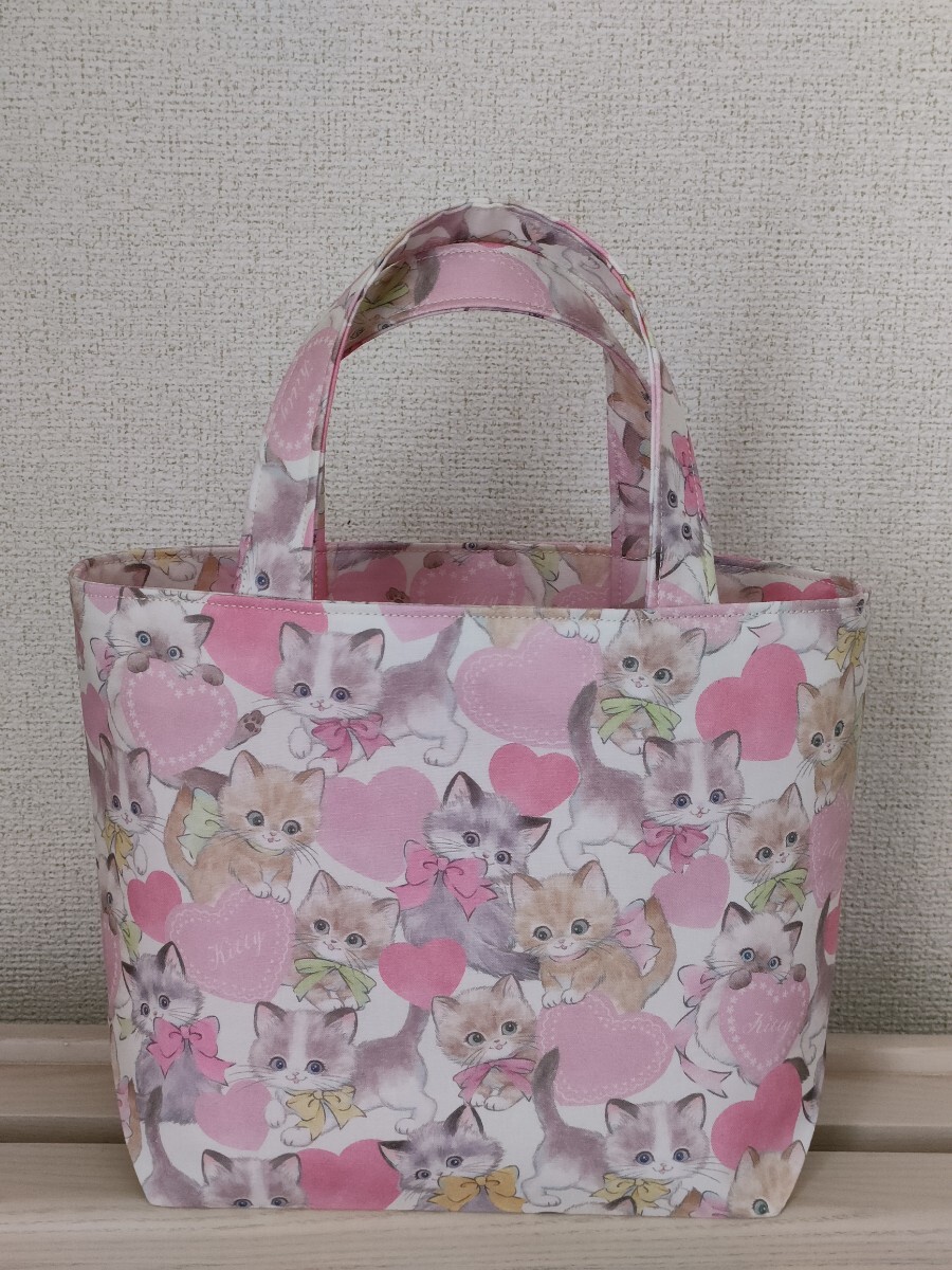 【手作り/再制作】ミニトート1325 猫ちゃん キュート ハート ランチバッグ 手提げ お散歩 癒し バッグ トートバッグ サブバッグ 24081201