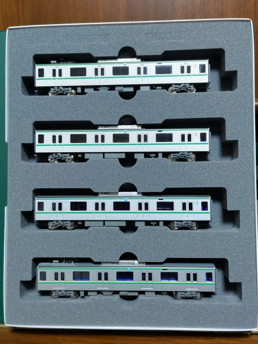 1円~【KATO】10-1605・6 東京メトロ 千代田線 16000系 (5次車 1円~【KATO】10-1605・6 東京メトロ 千代田線 16000系 (5次車
