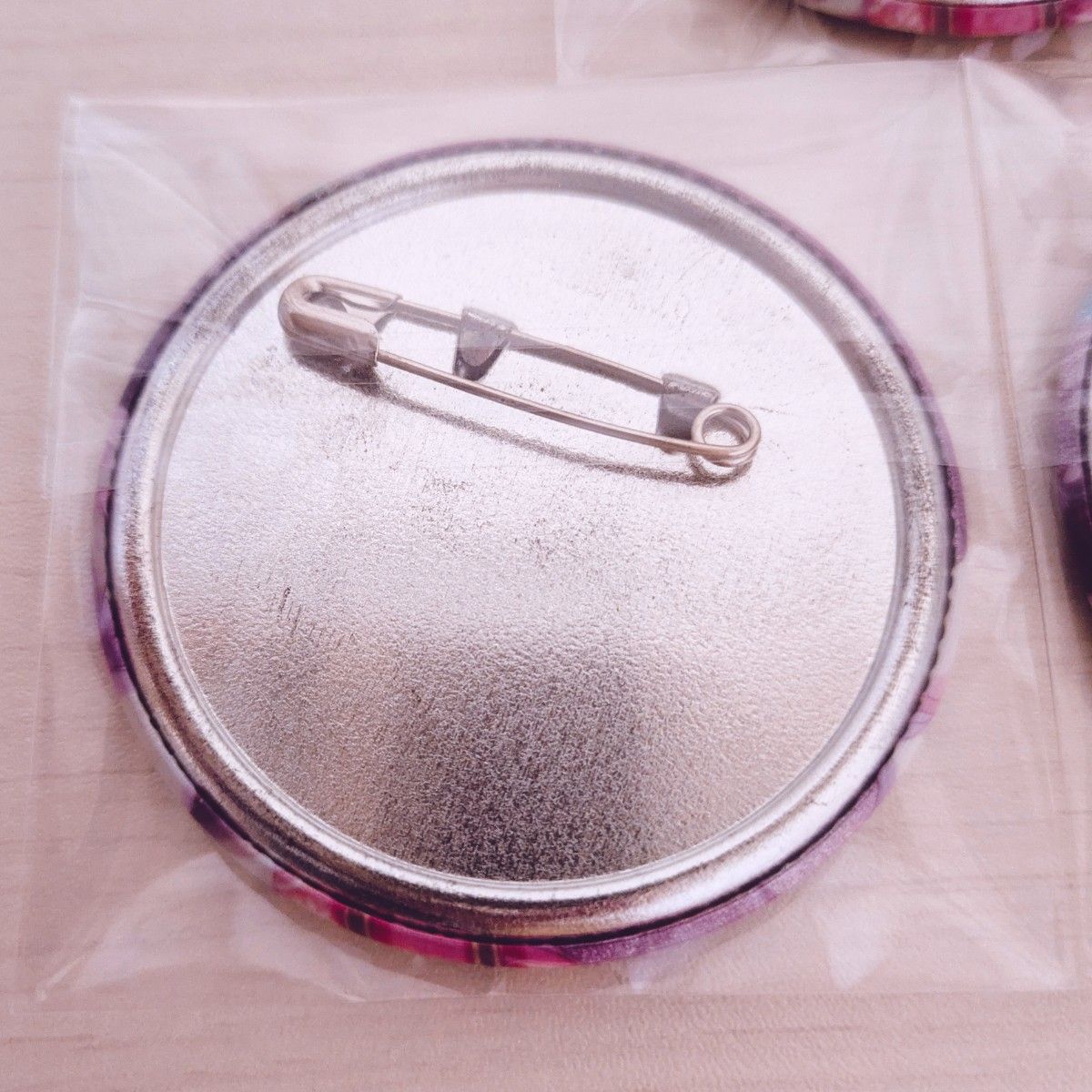 プロセカ 小豆沢こはね グリ缶 缶バッジ 8A 特訓後 3点セット プロセカ 小豆沢こはね グリ缶 缶バッジ 8A 特訓後 3点セット