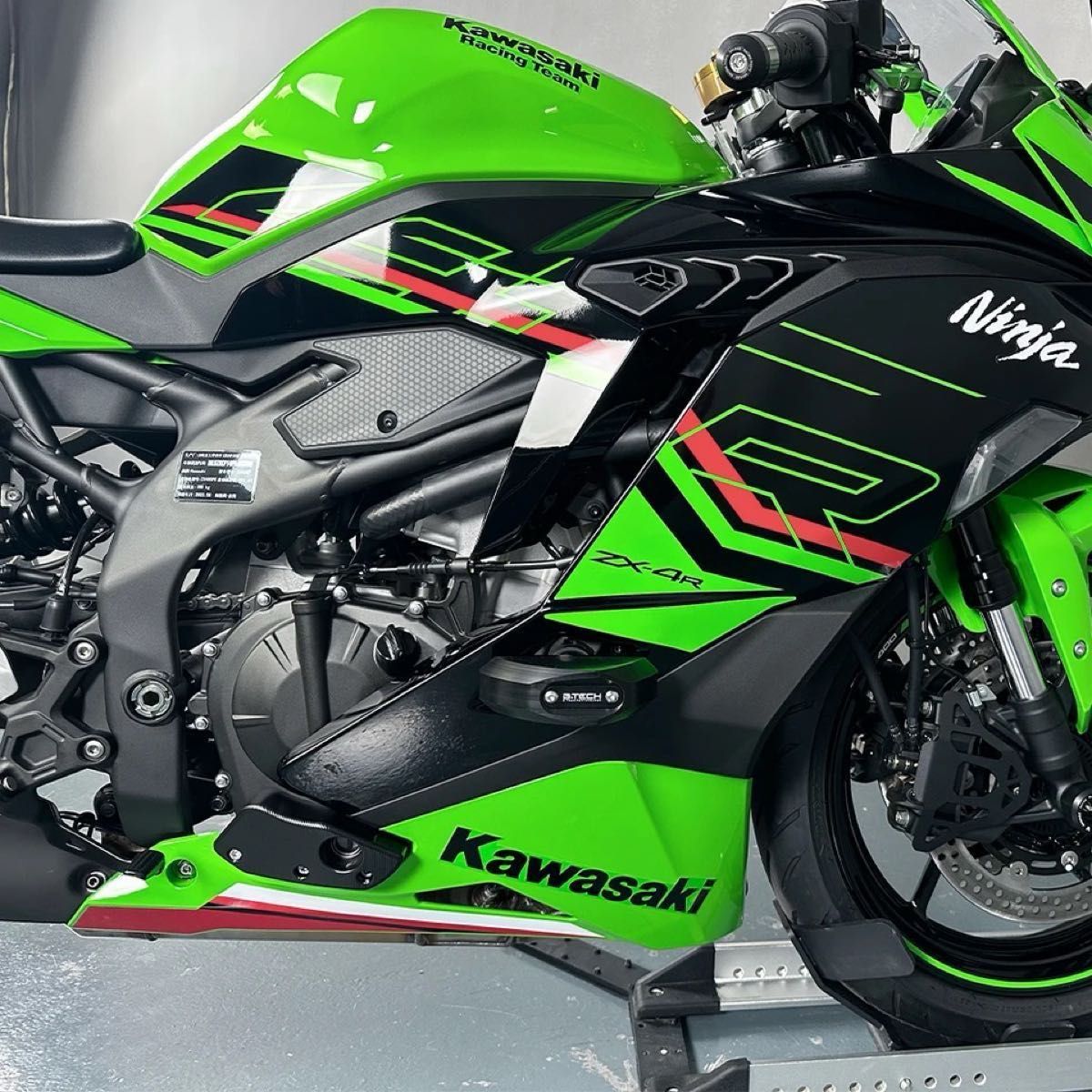 ZX-4R ZX-25R】エンジンガード エンジン保護スライダー|Yahoo ZX-4R ZX-25R】エンジンガード エンジン保護スライダー|Yahoo