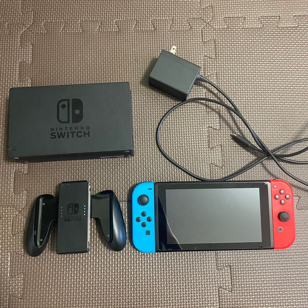 Nintendo Switch 本体 初期化済 Joy-Conグリップ Nintendo Nintendo Switch 本体 初期化済 Joy-Conグリップ Nintendo