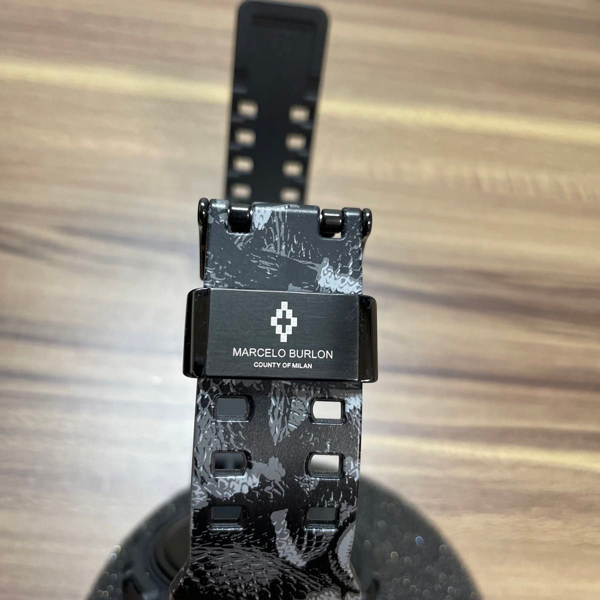 G-Shock Gショック 腕時計 GR-100 コラボ Marcelo Burlon G-Shock Gショック 腕時計 GR-100 コラボ Marcelo Burlon