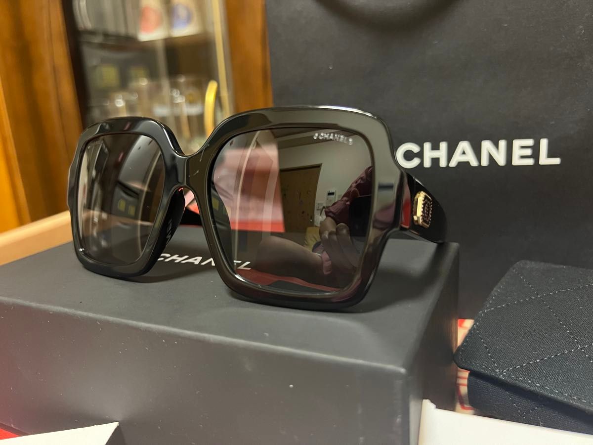 CHANEL サングラス(写真にある付属品はすべて揃えています CHANEL サングラス(写真にある付属品はすべて揃えています