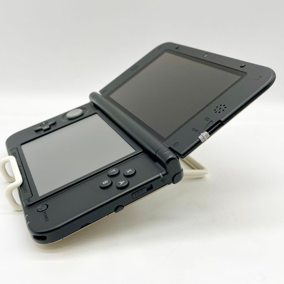 液晶美品】ニンテンドー3DSLLポケモンセンター限定 プレミアム 液晶美品】ニンテンドー3DSLLポケモンセンター限定 プレミアム