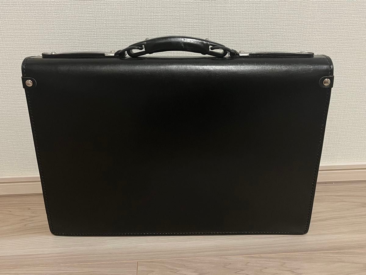 未使用品】学生カバン 昭和レトロ 牛革 学生鞄 ブラック 未使用品】学生カバン 昭和レトロ 牛革 学生鞄 ブラック