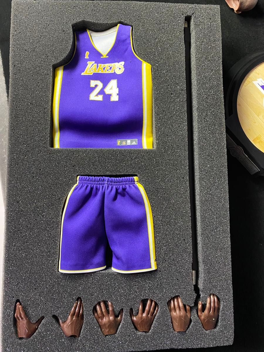 期間限定 2体セット(追加の素体+シューズ付き) NBA Kobe 期間限定 2体セット(追加の素体+シューズ付き) NBA Kobe