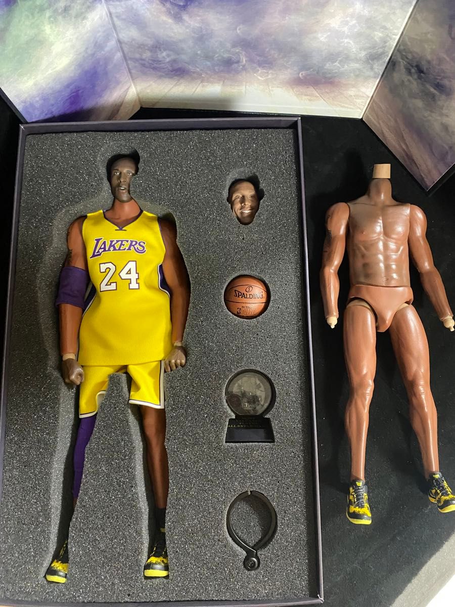 期間限定 2体セット(追加の素体+シューズ付き) NBA Kobe 期間限定 2体セット(追加の素体+シューズ付き) NBA Kobe
