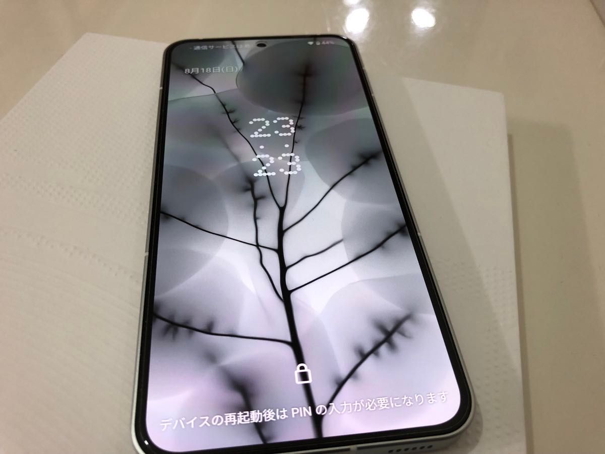 お値下げ済 極美品 ほぼ新品 Nothing Nothing Phone (2) 白 12GB お値下げ済 極美品 ほぼ新品 Nothing Nothing Phone (2) 白 12GB