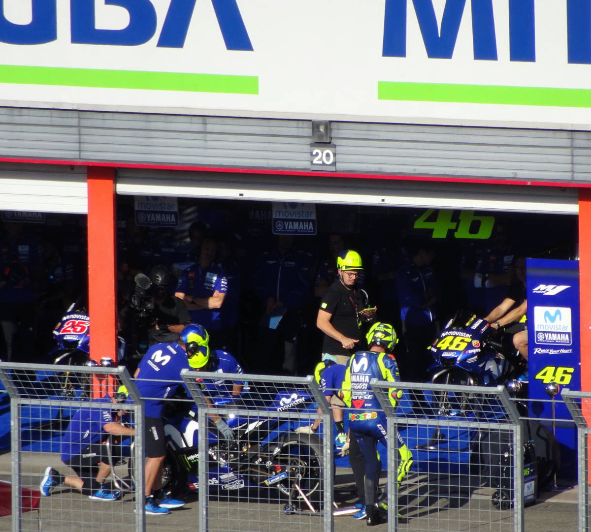 Movistar YAMAHA MotoGP】 バレンティーノ・ロッシ #46応援グッズ 合計