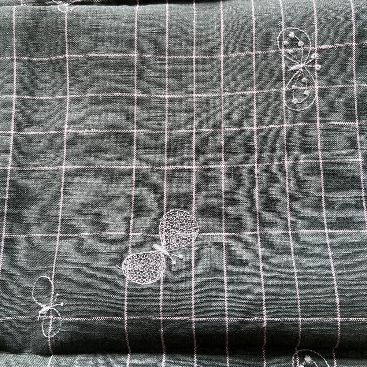 ミナペルホネン 讃え 刺繍生地 choucho 1m グレー地にミント ミナペルホネン 讃え 刺繍生地 choucho 1m グレー地にミント