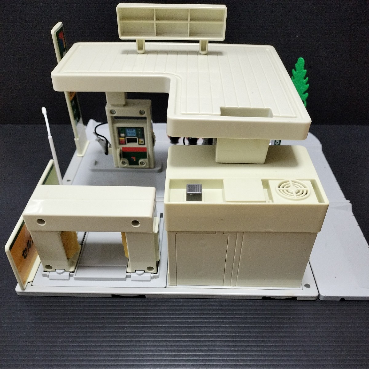 トミカタウン「JOMO」 一部に欠けあり トミカ ガソリンスタンド トミカタウン「JOMO」 一部に欠けあり トミカ ガソリンスタンド