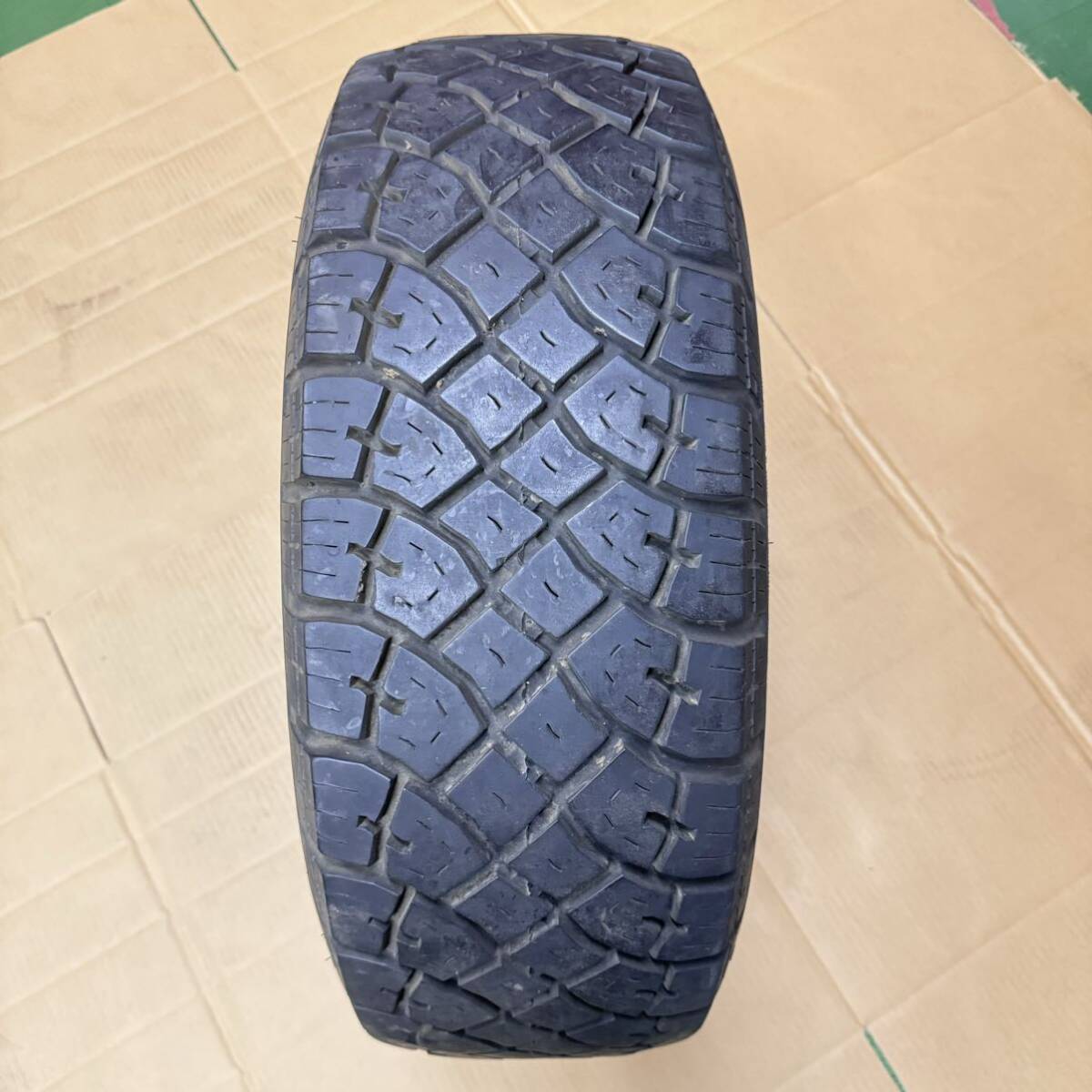 中古 TOYOTA トヨタ ランドクルーザー用 KELLY製 SAFARI AWR(ホイール付タイヤ) 30 x 9.5R 15(2インチワイド) 1本 SHSH0324-MAKI_画像6