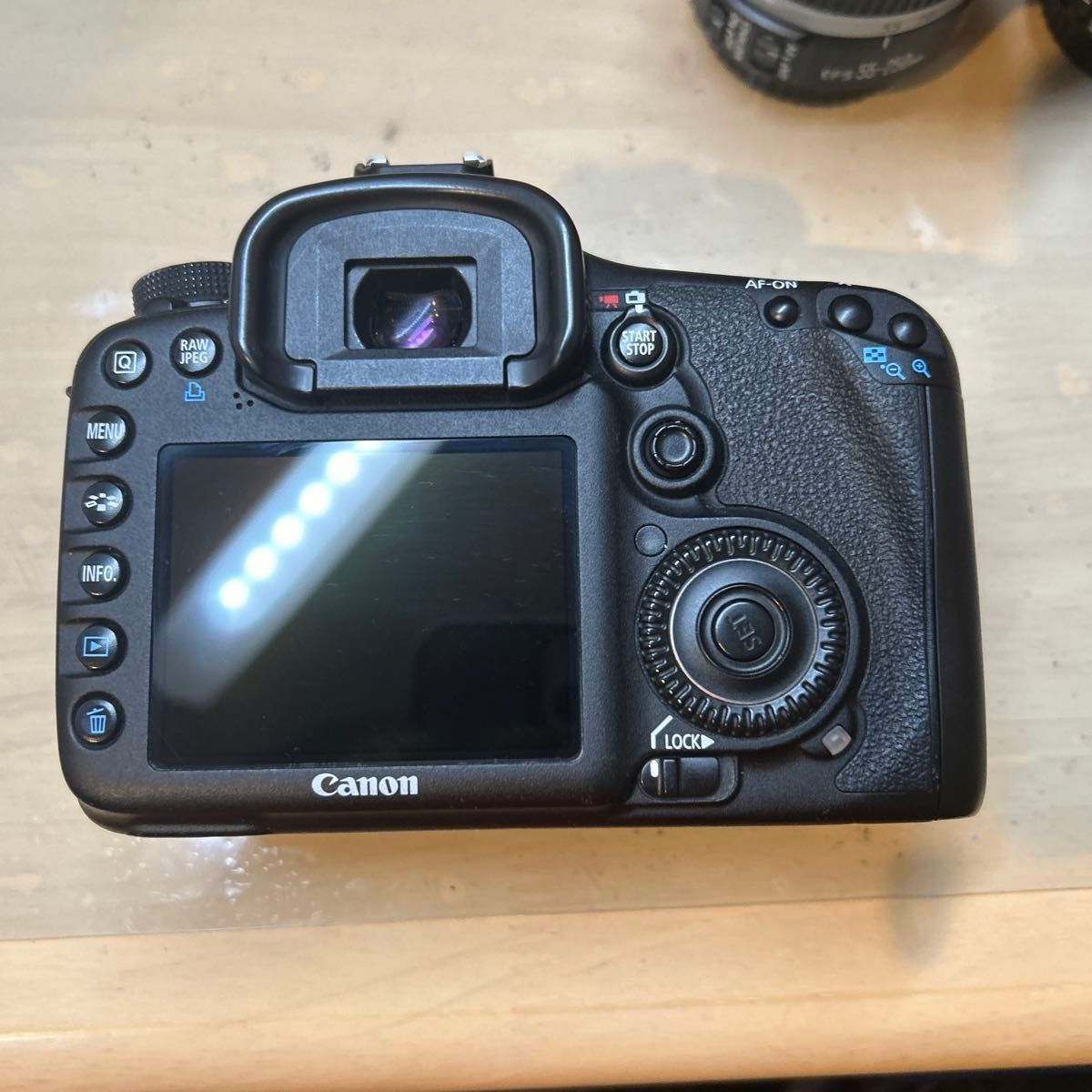 期間限定プレゼント付き Canon EOS 7D 18-55 55-250ダブルズーム 期間限定プレゼント付き Canon EOS 7D 18-55 55-250ダブルズーム