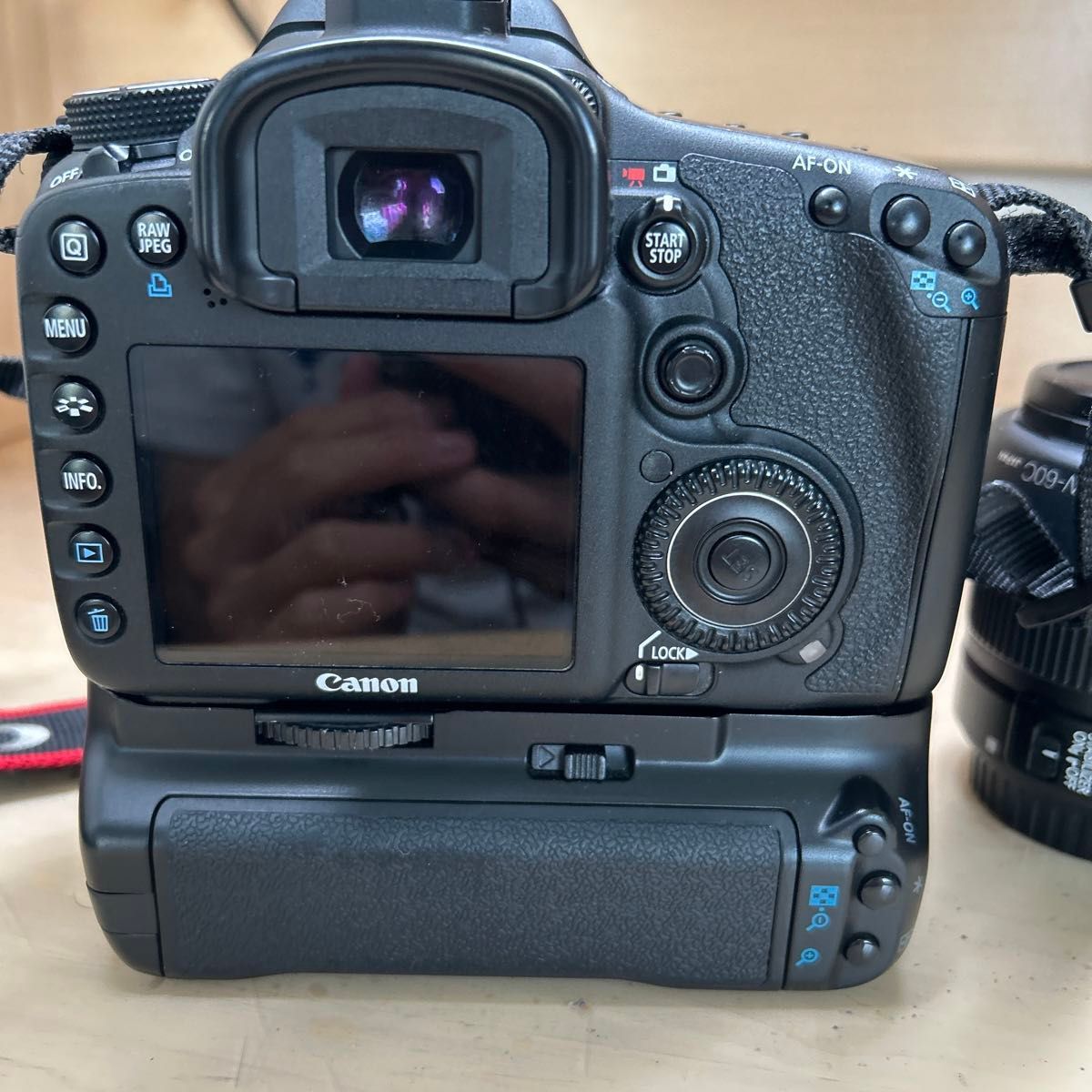 期間限定プレゼント付き Canon EOS 7D 18-55 55-250ダブルズーム 期間限定プレゼント付き Canon EOS 7D 18-55 55-250ダブルズーム