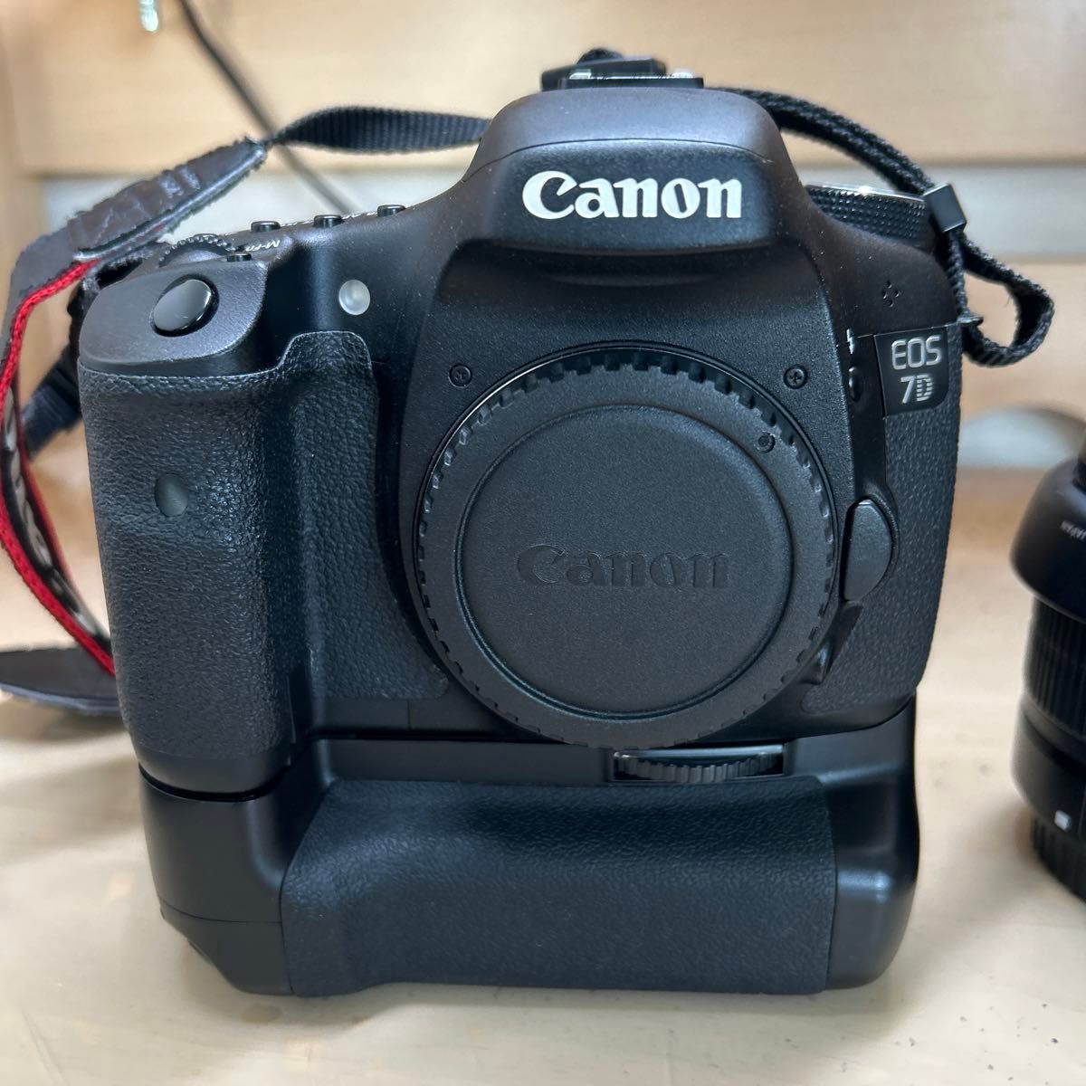 期間限定プレゼント付き Canon EOS 7D 18-55 55-250ダブルズーム 期間限定プレゼント付き Canon EOS 7D 18-55 55-250ダブルズーム
