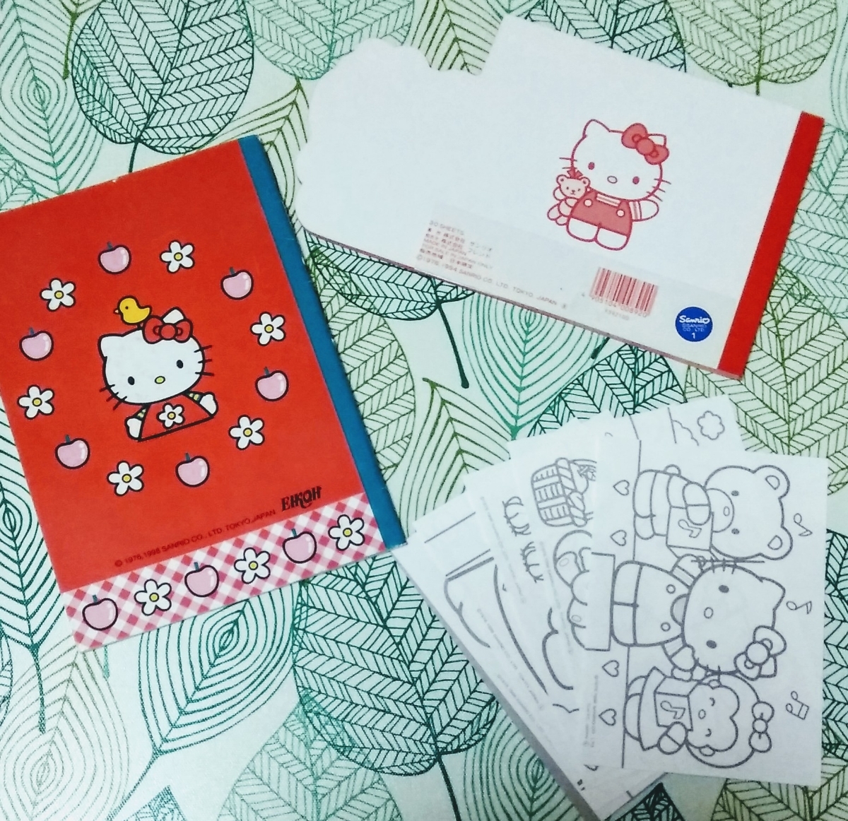 ヤフオク 即決 サンリオ キティちゃん ノート 塗り絵 ぬり
