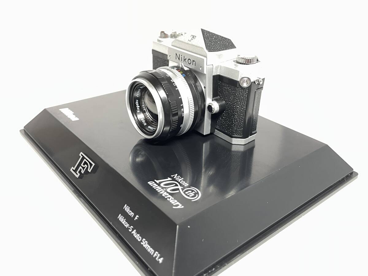 希少品 ニコン Nikon F 100周年記念 ミニチュア 1/2 模型 観賞用 希少品 ニコン Nikon F 100周年記念 ミニチュア 1/2 模型 観賞用