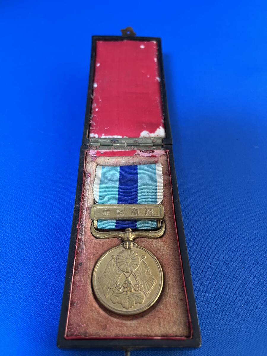 明治三十七八年従軍記章 海軍 箱付き 微章 勲章 大日本帝国 詳細 明治三十七八年従軍記章 海軍 箱付き 微章 勲章 大日本帝国 詳細