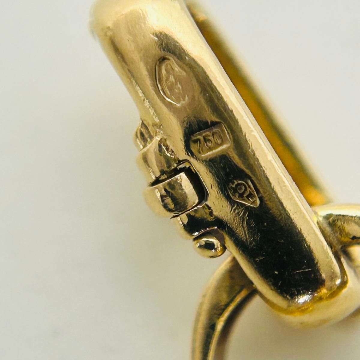 GUCCI グッチ K18 18金 750 ロゴ ブレスレット|Yahoo!フリマ GUCCI グッチ K18 18金 750 ロゴ ブレスレット|Yahoo!フリマ