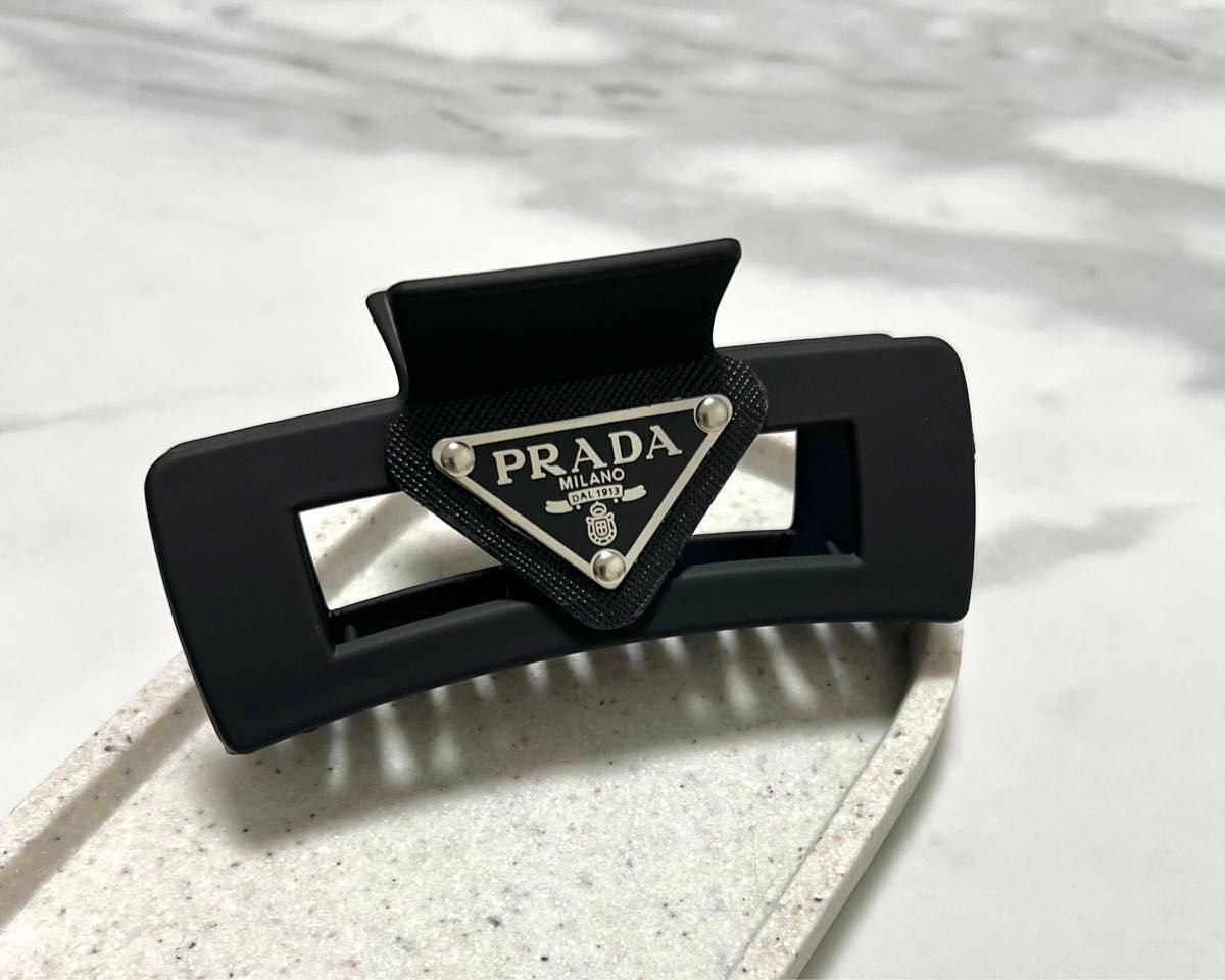 数量限定値下げ プラダ【PRADA】ヘアクリップ ノベルティ|Yahoo 数量限定値下げ プラダ【PRADA】ヘアクリップ ノベルティ|Yahoo