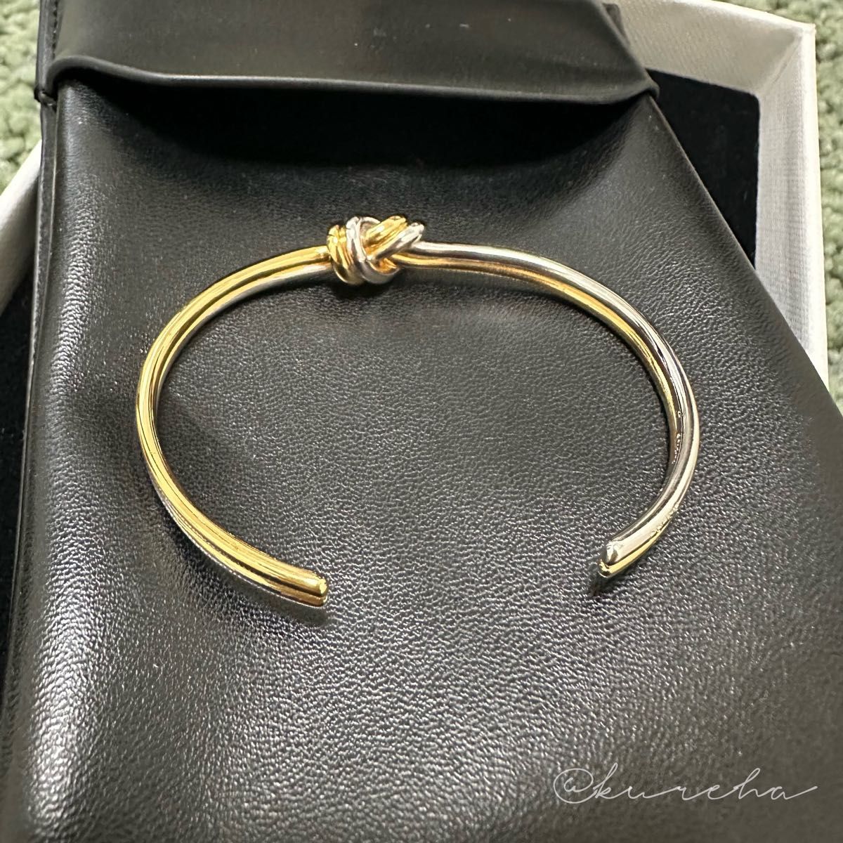 美品】CELINE セリーヌ Knot Double Bracelet ノット ダブル 美品】CELINE セリーヌ Knot Double Bracelet ノット ダブル