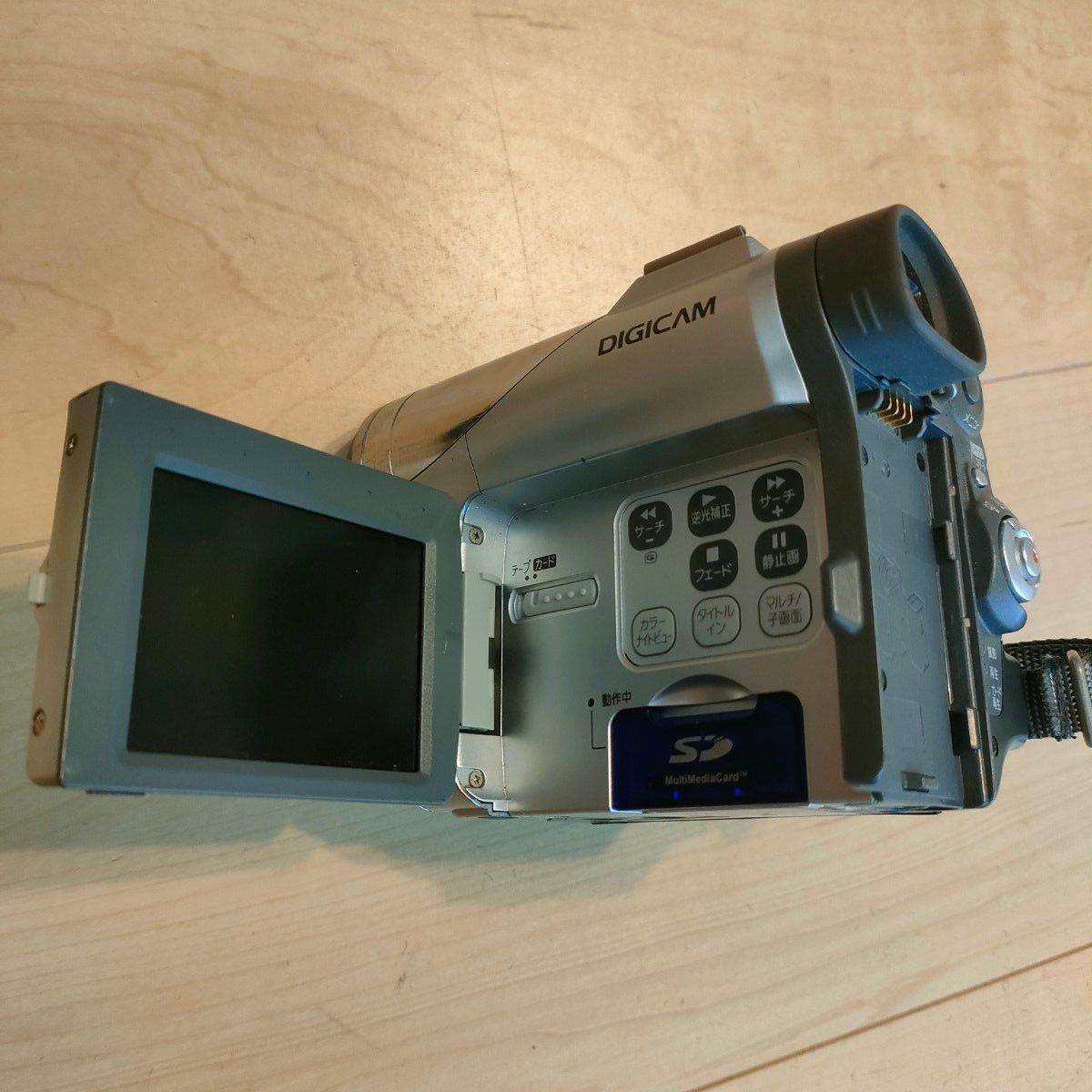ジャンク品 カセット装填不可】Panasonic ビデオカメラ NV-GS5 ジャンク品 カセット装填不可】Panasonic ビデオカメラ NV-GS5
