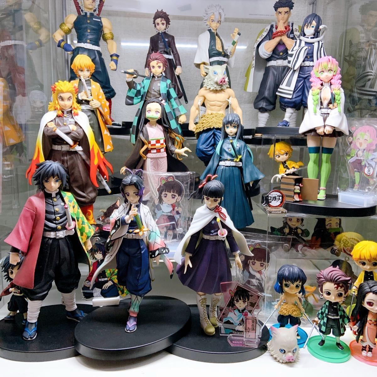 鬼滅ノ刃 フィギュア 絆ノ装 初期 15種 希少品 国内正規品 箱 鬼滅ノ刃 フィギュア 絆ノ装 初期 15種 希少品 国内正規品 箱