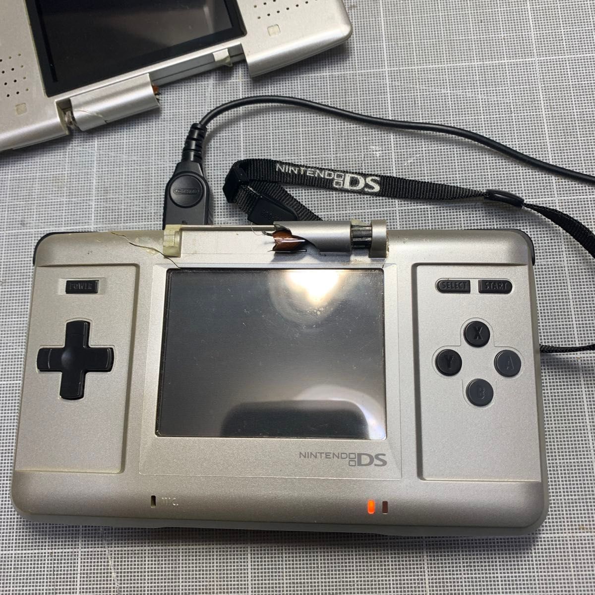 初期型任天堂DS ジャンク品|Yahoo!フリマ(旧PayPayフリマ) 初期型任天堂DS ジャンク品|Yahoo!フリマ(旧PayPayフリマ)