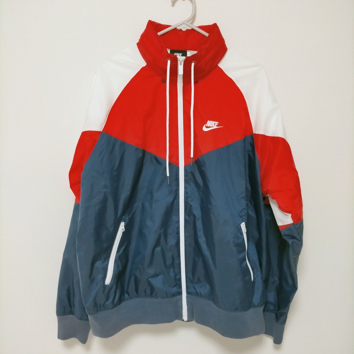 人気商品 早い者勝ち】NIKE ナイロン ウインドフルジップ 人気商品 早い者勝ち】NIKE ナイロン ウインドフルジップ