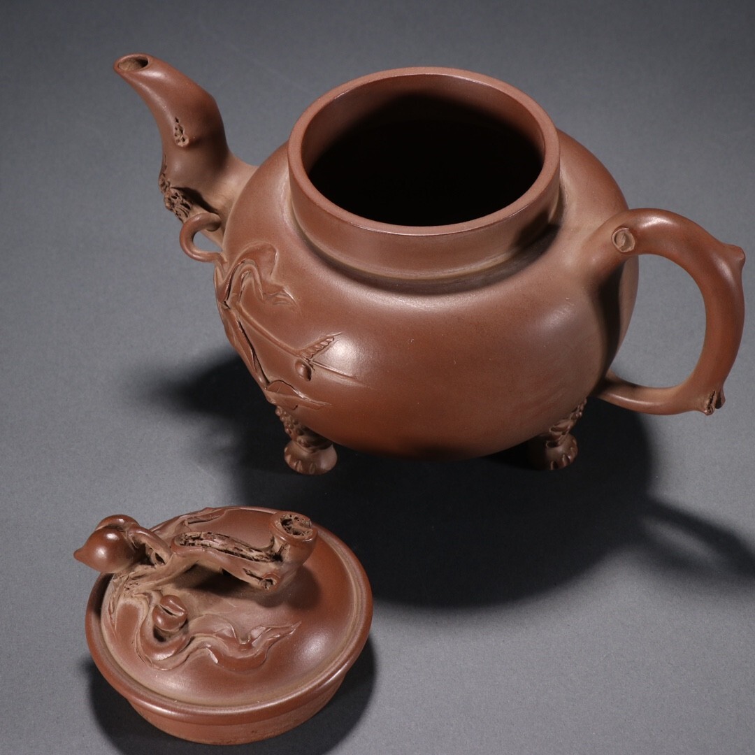 古びた蔵『汪寅仙製 陶磁器 紫砂急須 壽桃紫砂茶壺』極細工 急須 古びた蔵『汪寅仙製 陶磁器 紫砂急須 壽桃紫砂茶壺』極細工 急須