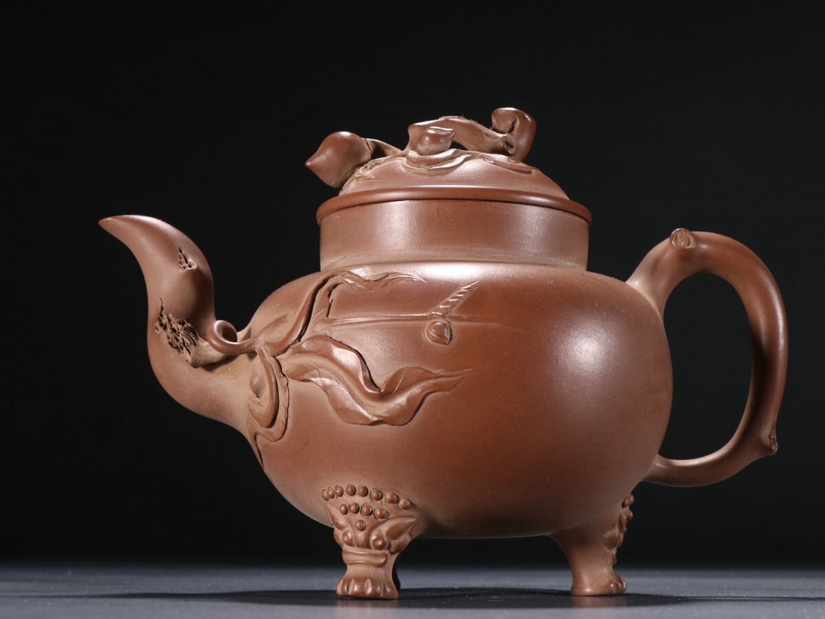 古びた蔵『汪寅仙製 陶磁器 紫砂急須 壽桃紫砂茶壺』極細工 急須 古びた蔵『汪寅仙製 陶磁器 紫砂急須 壽桃紫砂茶壺』極細工 急須