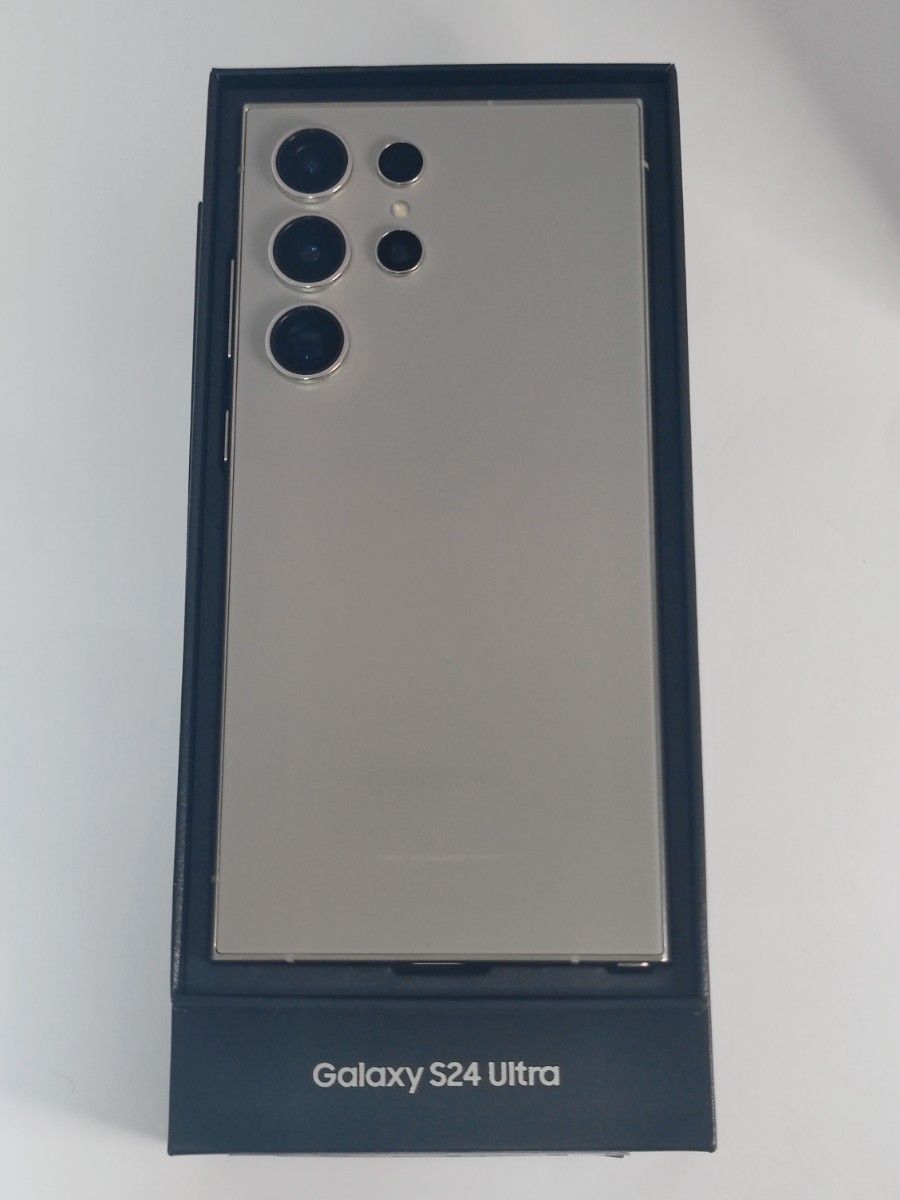 超美品】Galaxy S24Ultra チタニウムグレー 512GB 韓国版 Sim 超美品】Galaxy S24Ultra チタニウムグレー 512GB 韓国版 Sim
