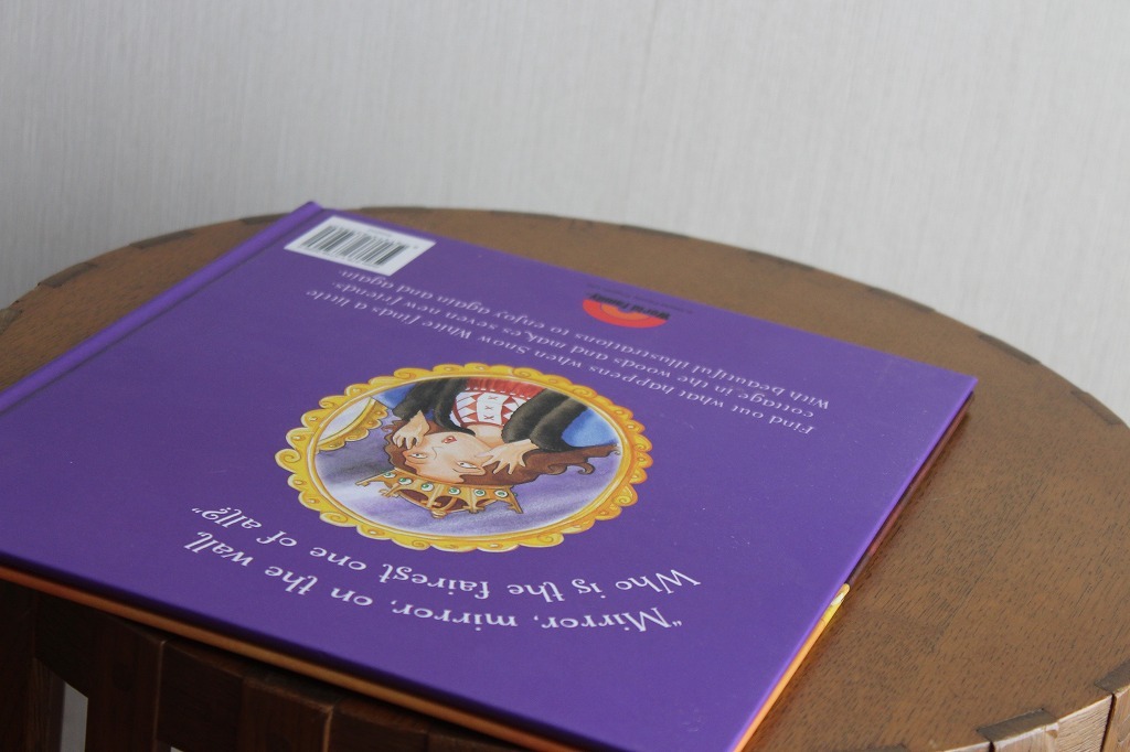  world Family member present ## original reading aloud CD attaching picture book [Snow White and the Seven Dwarfs]