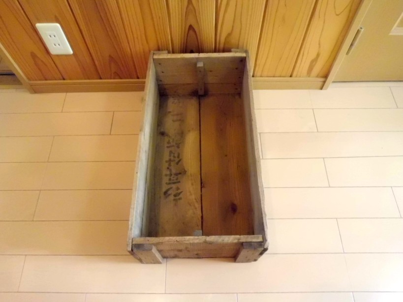 昔の古い明治製菓木箱！昭和　レトロ　収納ケース　企業物　インテリア_画像5