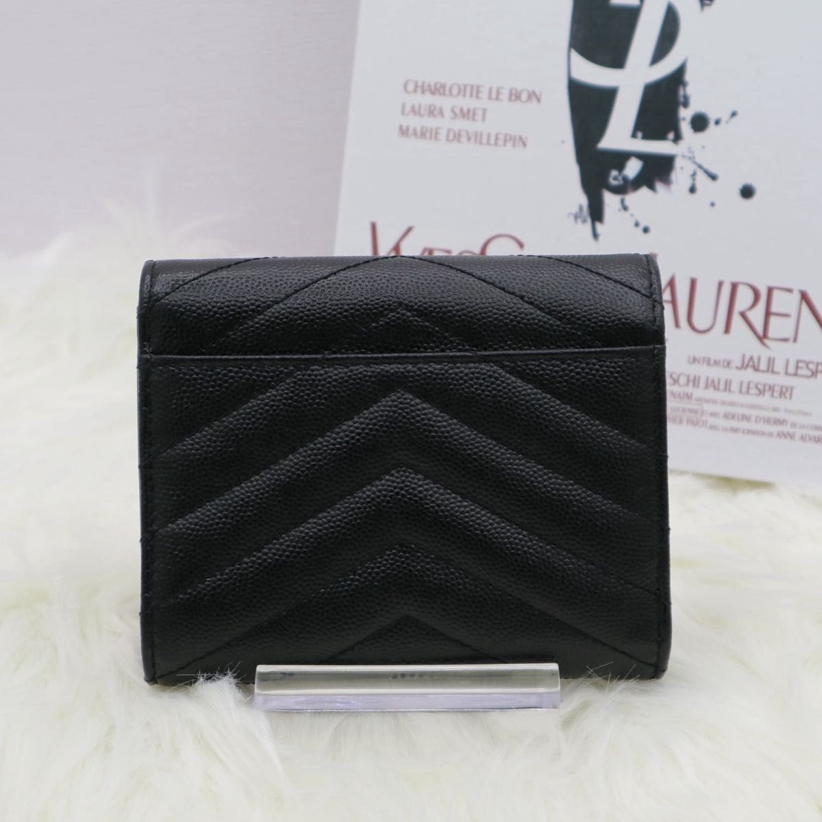 新品未使用】 YSL イヴ・サンローラン 三つ折り財布 - 折り財布 新品未使用】 YSL イヴ・サンローラン 三つ折り財布 - 折り財布