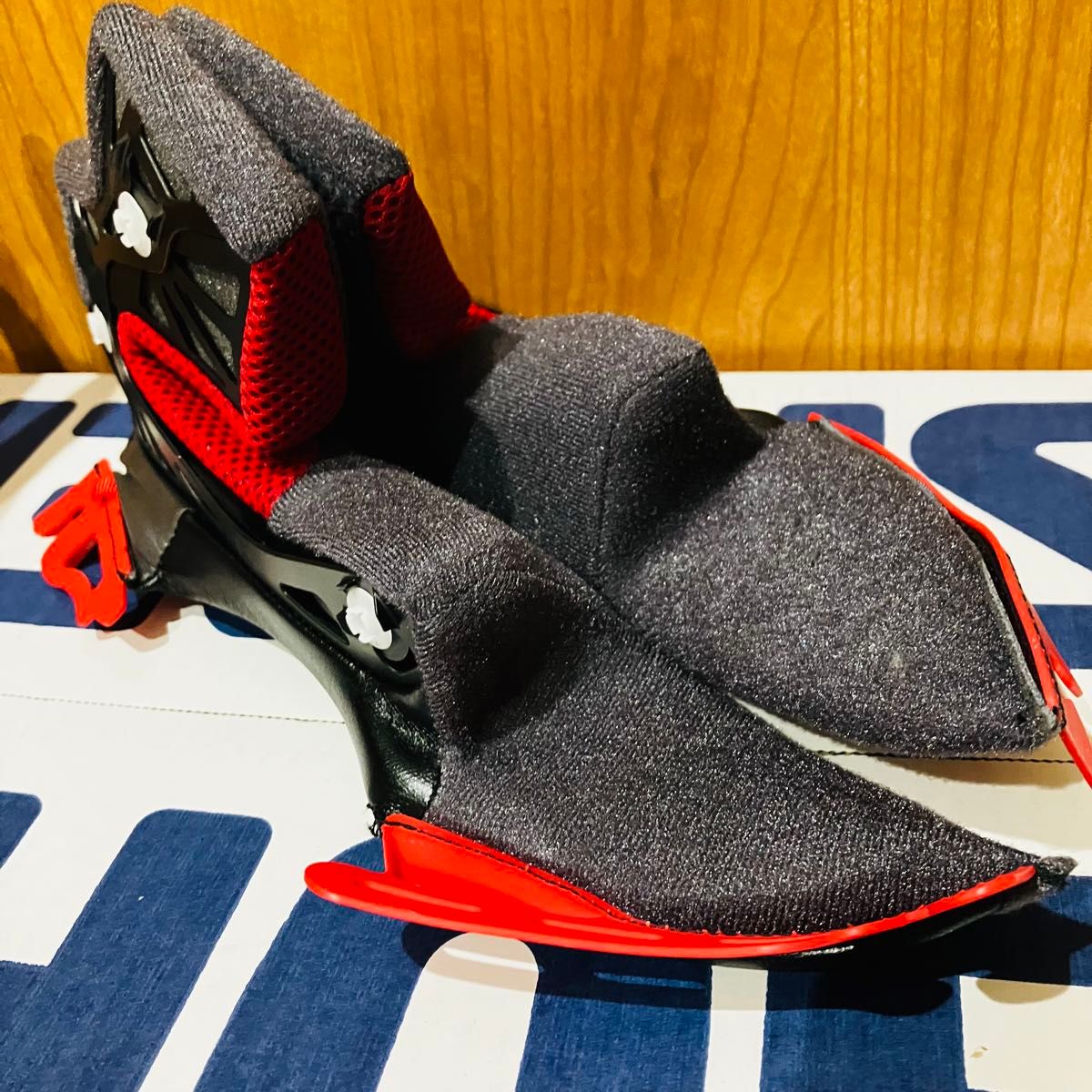 美品 SHOEI Z-8 専用 薄手チークパッド31|Yahoo!フリマ(旧 美品 SHOEI Z-8 専用 薄手チークパッド31|Yahoo!フリマ(旧