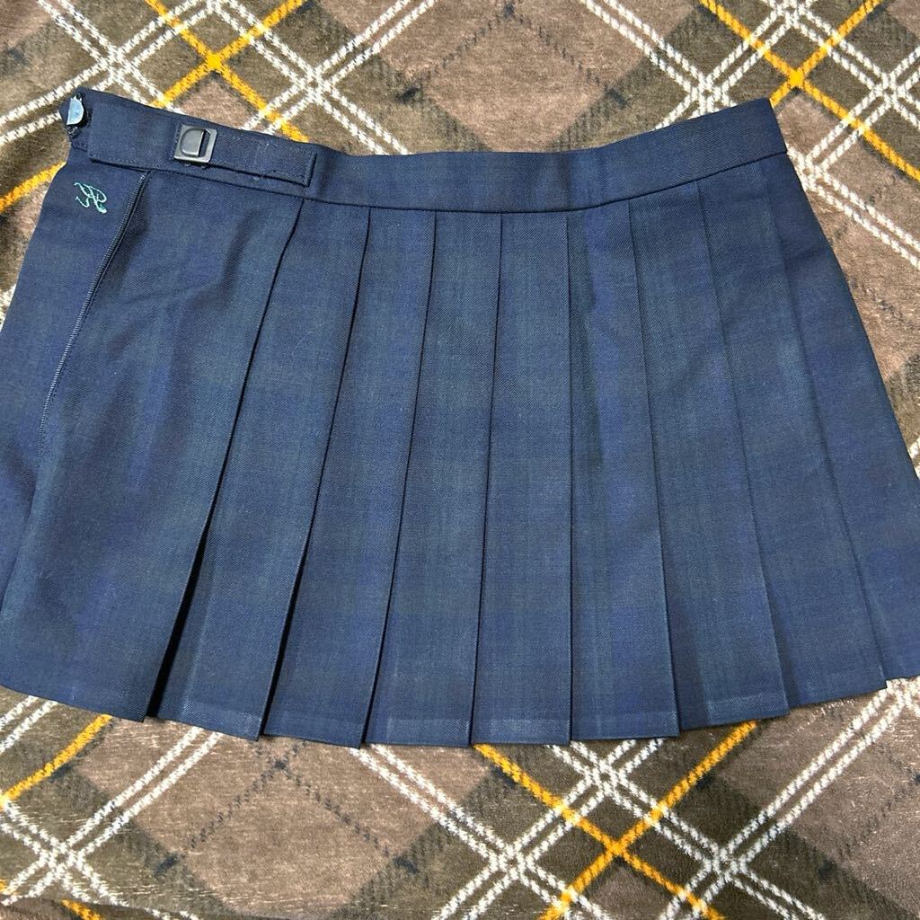 静岡 浜松湖東高校 制服 マイクロミニスカート W74 丈32 冬用 静岡 浜松湖東高校 制服 マイクロミニスカート W74 丈32 冬用