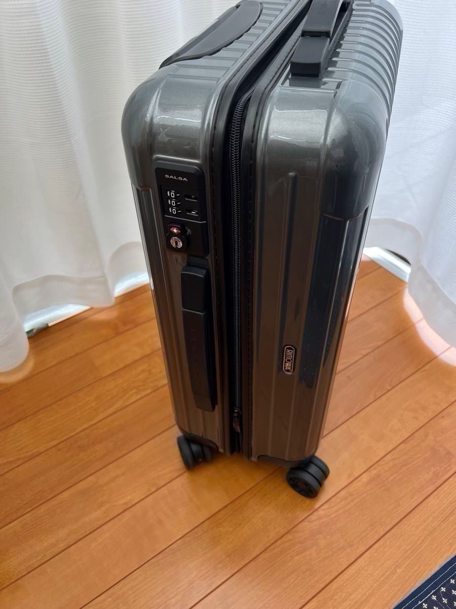 発送13日以降 SW特価 リモワ ポルシェ 機内持ち込み 32リットル 発送13日以降 SW特価 リモワ ポルシェ 機内持ち込み 32リットル