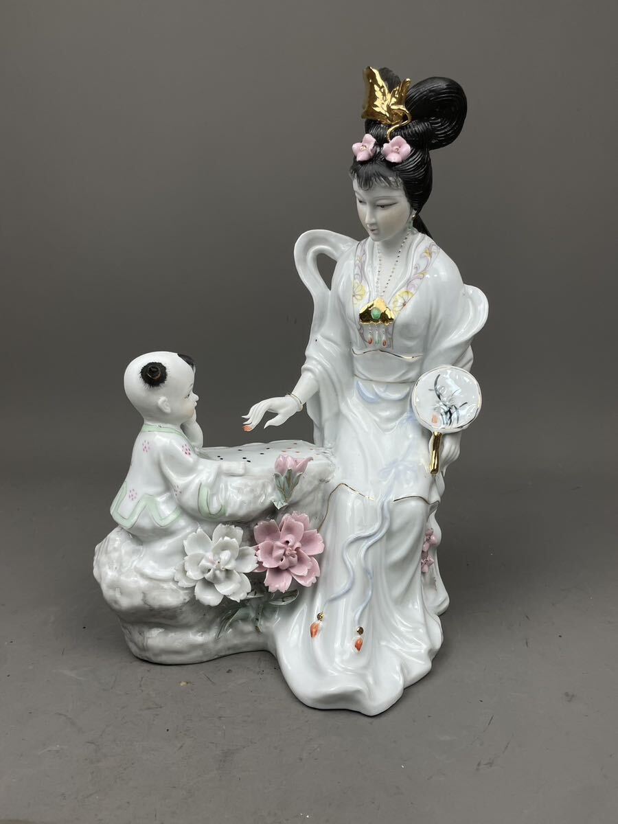 福31 東洋美術 陶器 人形 女性像 美人像 中国美術 姑娘 古玩 福31 東洋美術 陶器 人形 女性像 美人像 中国美術 姑娘 古玩