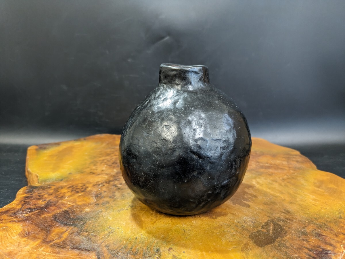 花瓶 大明成化年製 共箱 花入 花器 中国古美術 時代品 M32 西大由 作 花一輪 銅製 花入 花瓶 共箱 花器(花器)|売買された