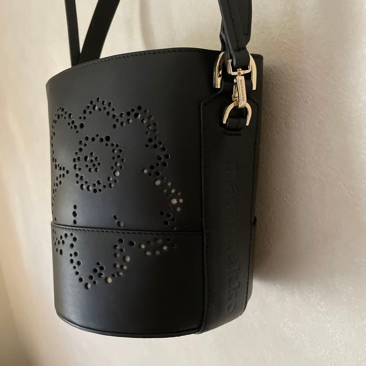 マリメッコMini Bucket ショルダーバッグ本革レザー ウニッコ マリメッコMini Bucket ショルダーバッグ本革レザー ウニッコ