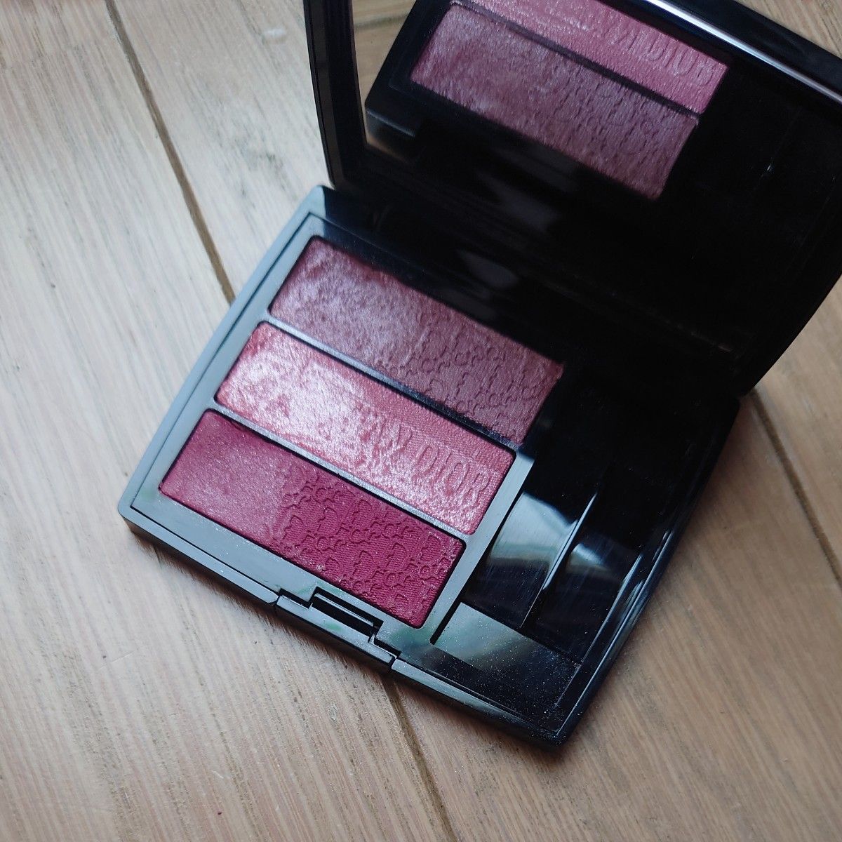 Dior 限定アイシャドウ トリオブリックパレット ピンク|Yahoo Dior 限定アイシャドウ トリオブリックパレット ピンク|Yahoo