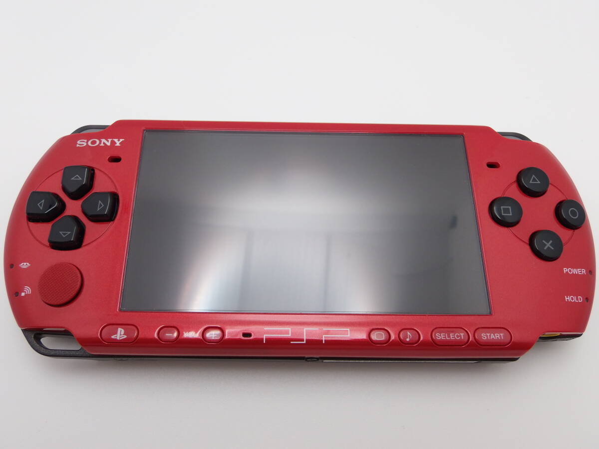 PSP-3000 に近い綺麗な レッド ブラック 本体 液晶画面は PSP-3000 に近い綺麗な レッド ブラック 本体 液晶画面は