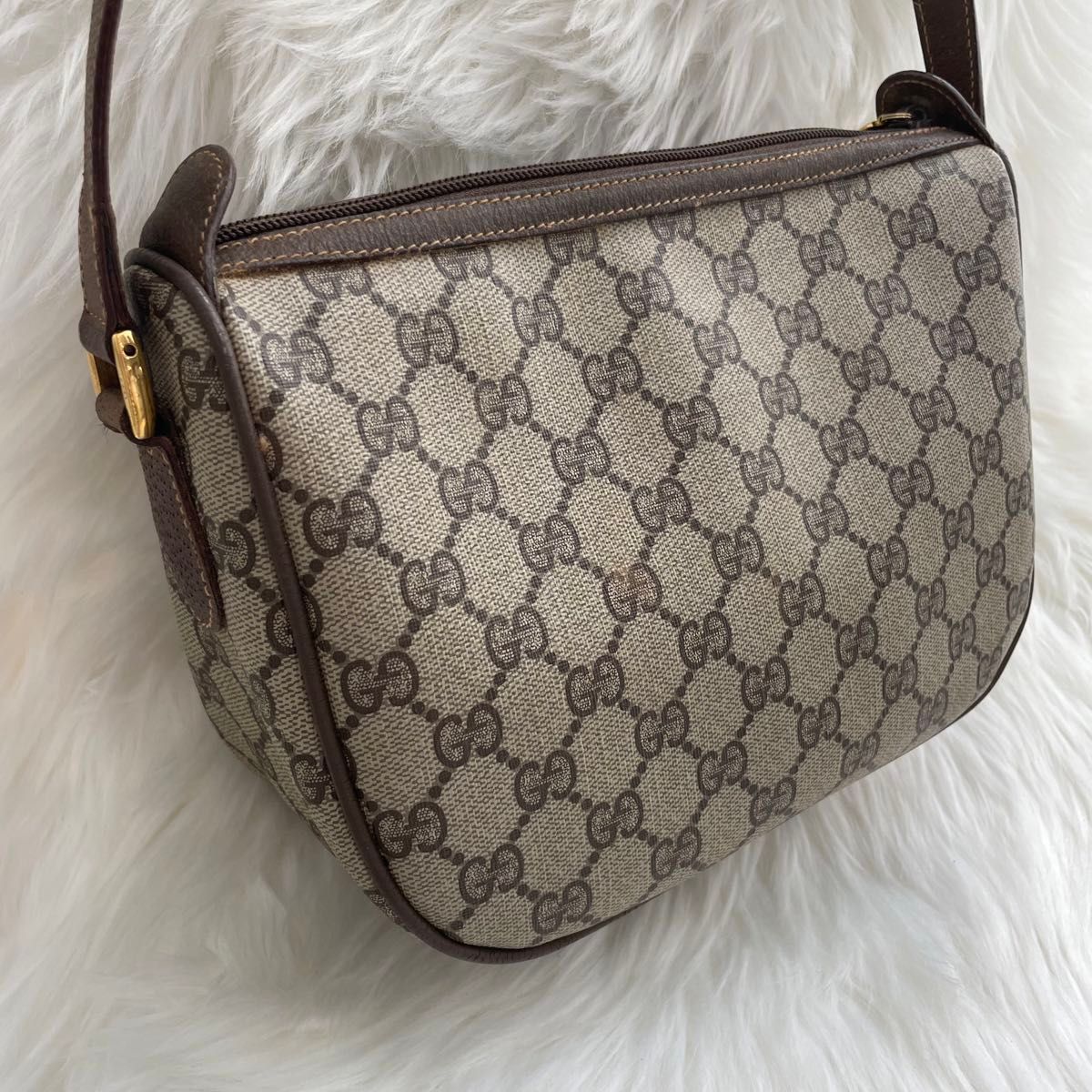 オールド グッチ ショルダー バッグ シェリーライン GG ロゴ 斜 オールド グッチ ショルダー バッグ シェリーライン GG ロゴ 斜