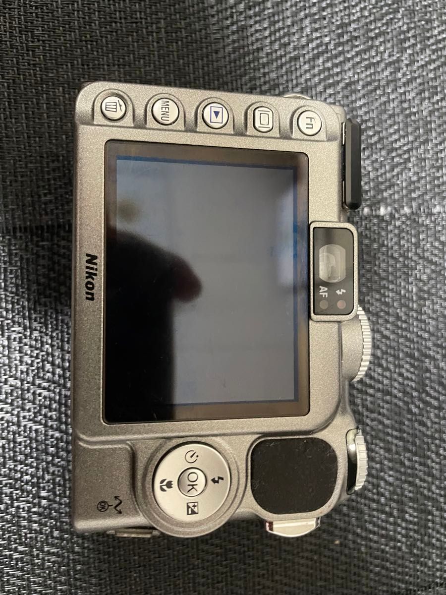 ジャンク】ニコン NIKON COOLPIX P5000 シルバー|Yahoo!フリマ ジャンク】ニコン NIKON COOLPIX P5000 シルバー|Yahoo!フリマ